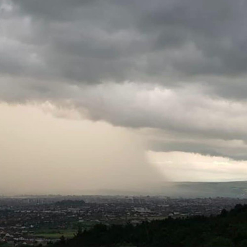 Avertizare de Furtuni, Ploi și Grindină în Alba și alte Județe până Marți