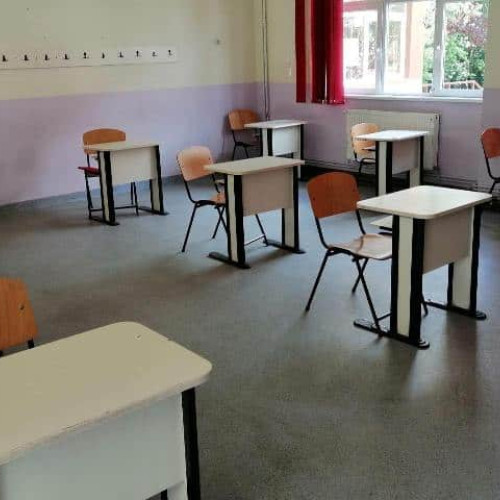 Evaluare Națională 2024: ce trebuie să știe elevii de clasa VIII-a. Reguli, modele de subiecte, pregătire pentru admitere la liceu