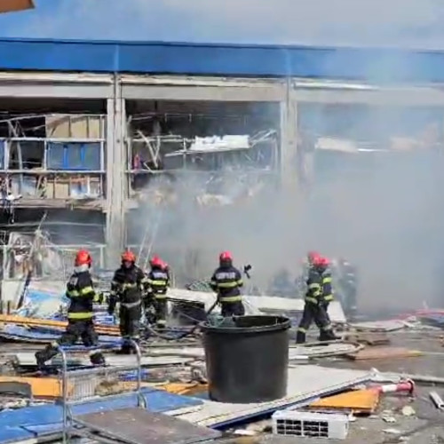 Explozie la magazinul Dedeman din Botoșani: 7 răniți și planul roșu de intervenție activat